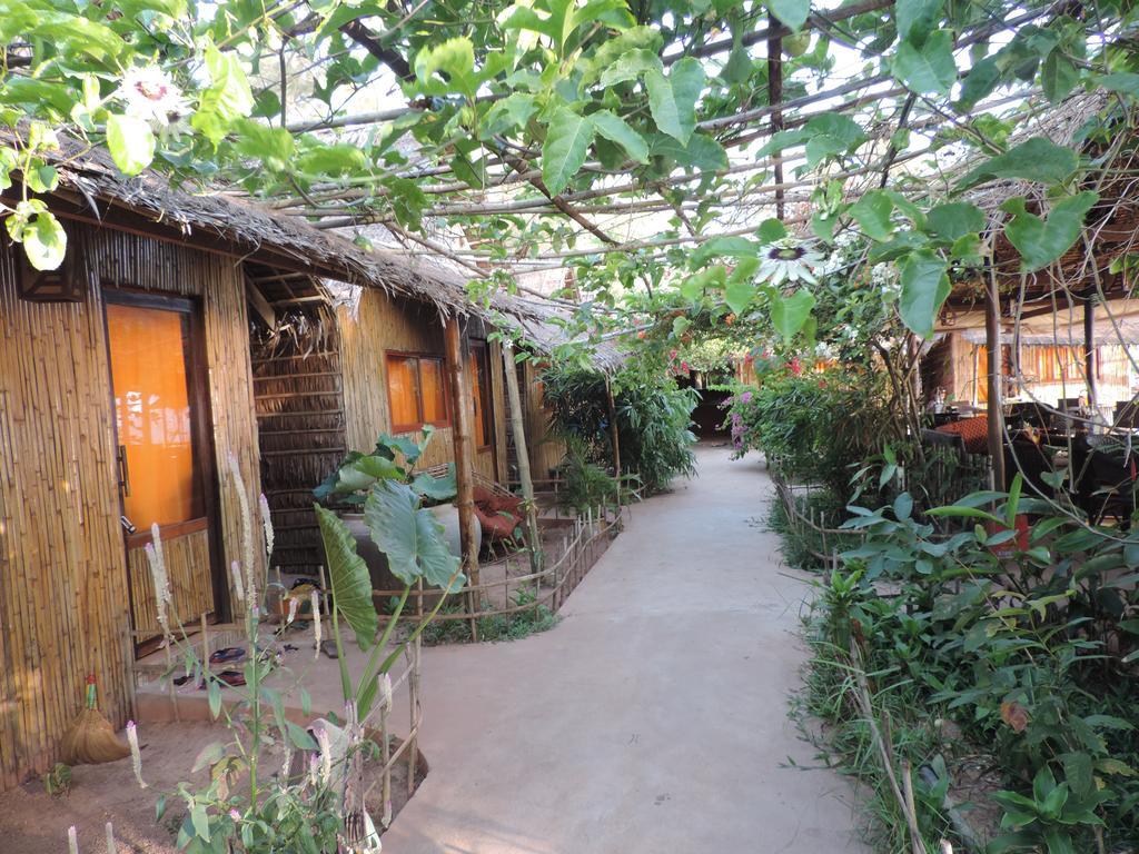 Hotel Chez Paou Sihanoukville Exterior foto